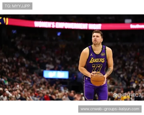 欧文与东契奇双双爆发，独行侠横扫西部对手